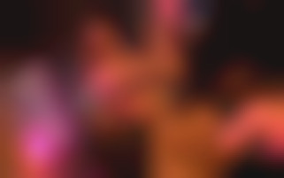 Orgie de plaisir très chic dans une usine